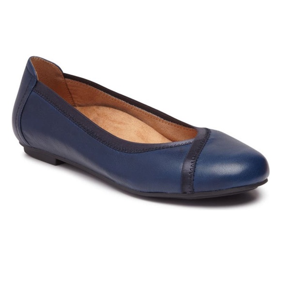 Vionic Shoes - Vionic Caroll Leather Ballet Flats WIDE
